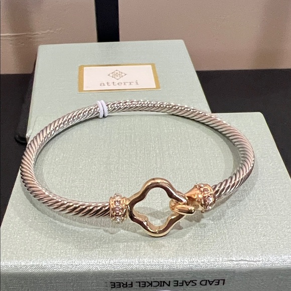 Atterri | Two-Tone Bracelet - Picture 10 of 13